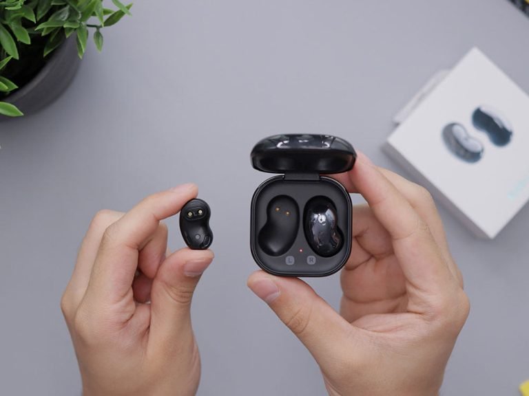 daniel romero K63lOA4Ijyk unsplash Small Kitchen Storage